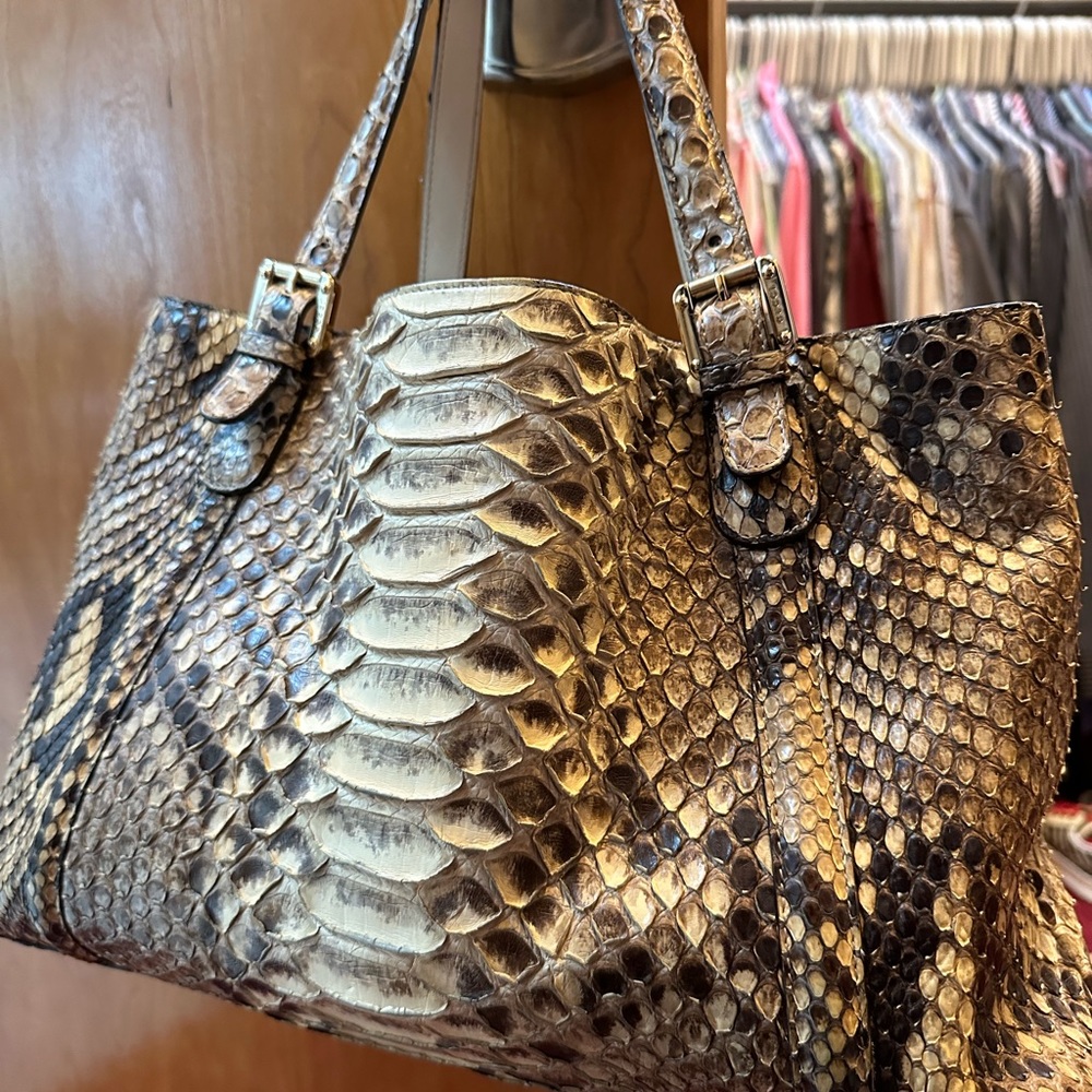 Gucci - Picture 16 of 16